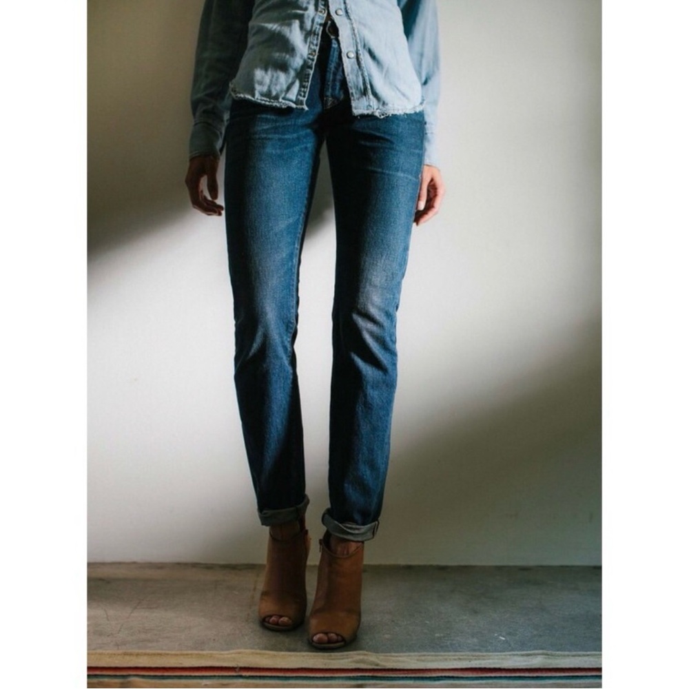 Imogene + Willie James Jeans 28 Mid Rise Straight Leg Medium Wash Denim